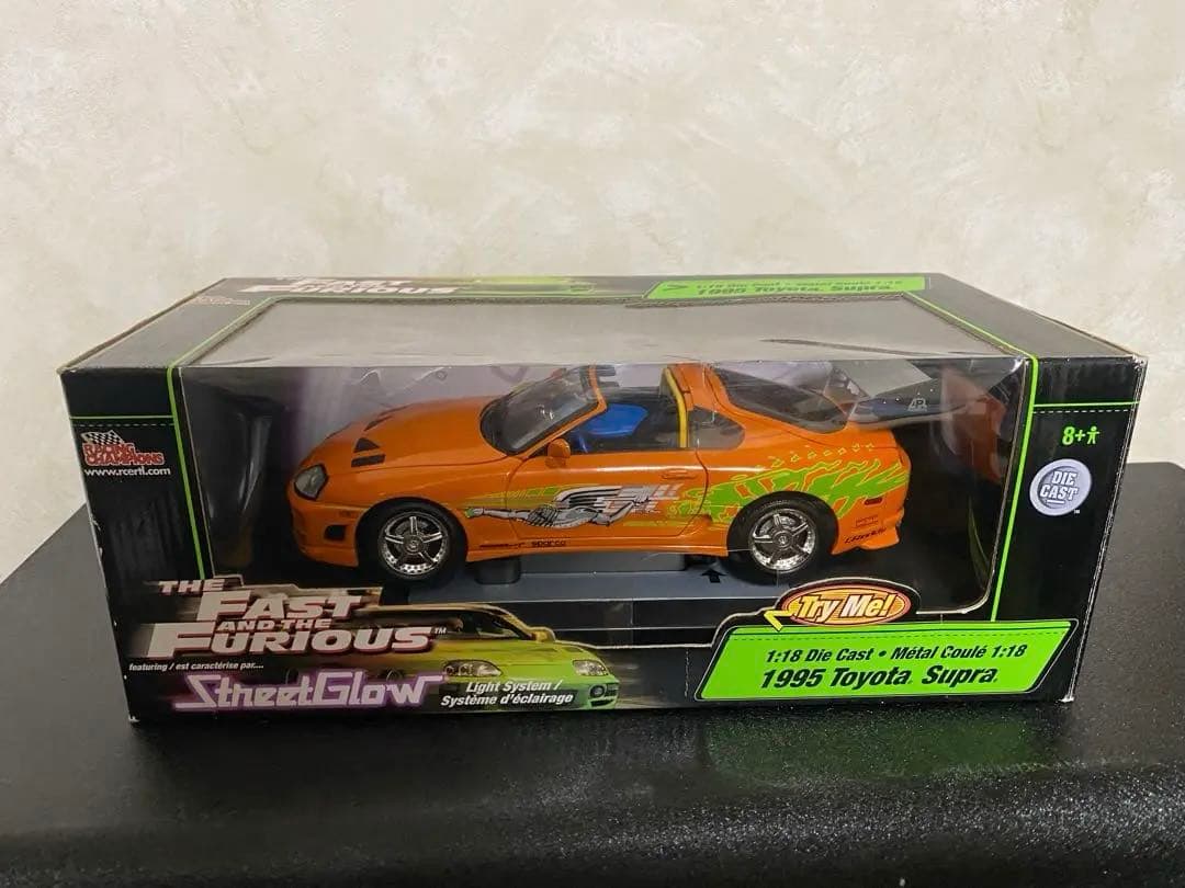 ワイルドスピード　1/18 Toyota Supra スープラトヨタ ミニカー