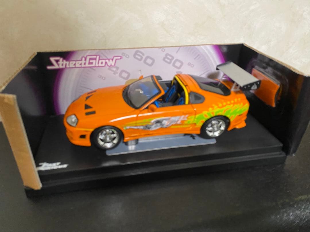 ワイルドスピード　1/18 Toyota Supra スープラトヨタ ミニカー