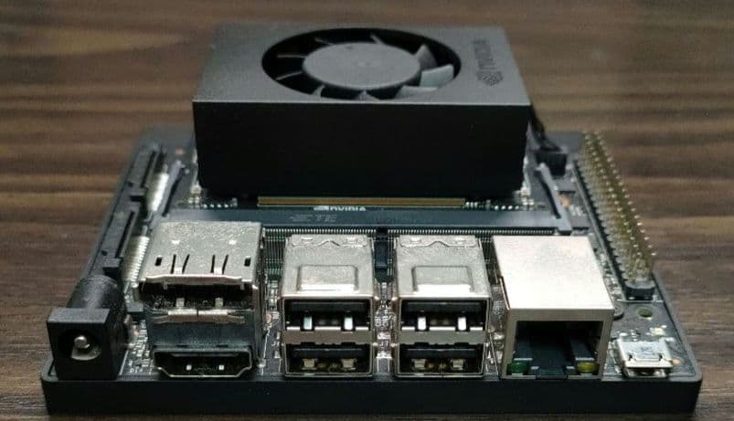 NVIDIA Jetson Xavier NX 開発者キット