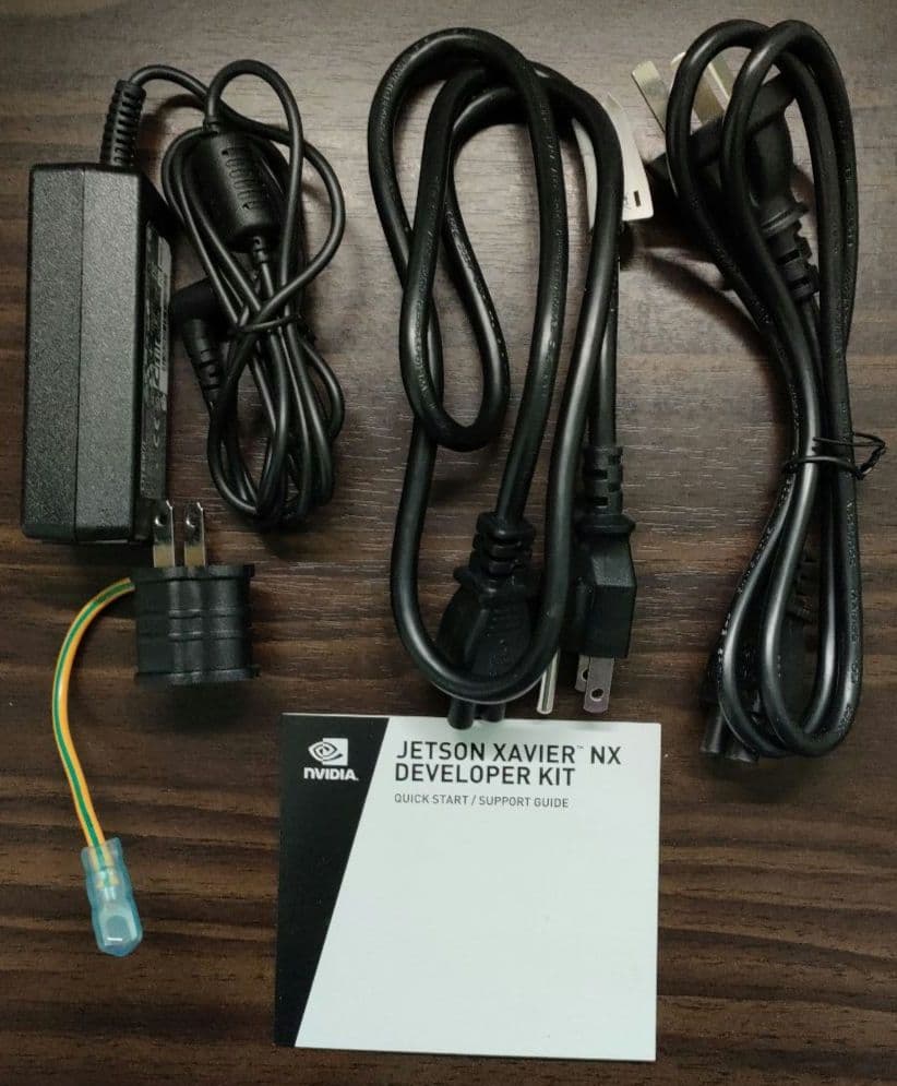 NVIDIA Jetson Xavier NX 開発者キット