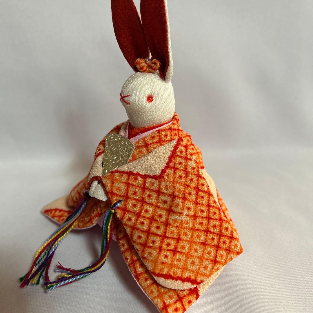 うさぎの雛人形と来年の干支の午、馬