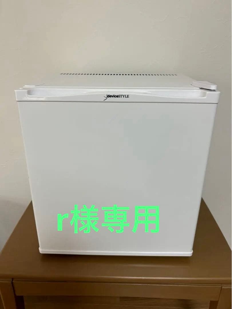 小型冷蔵庫　デバイスタイル 2024年製