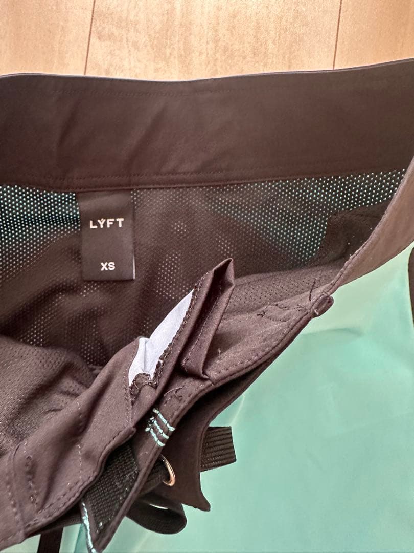 【新品未使用】LYFT サーフパンツ XSサイズ 水色