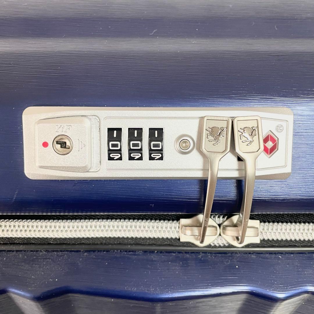 レジェンドウォーカー　BLADE ブレイド Mサイズ ハードキャリーバッグ