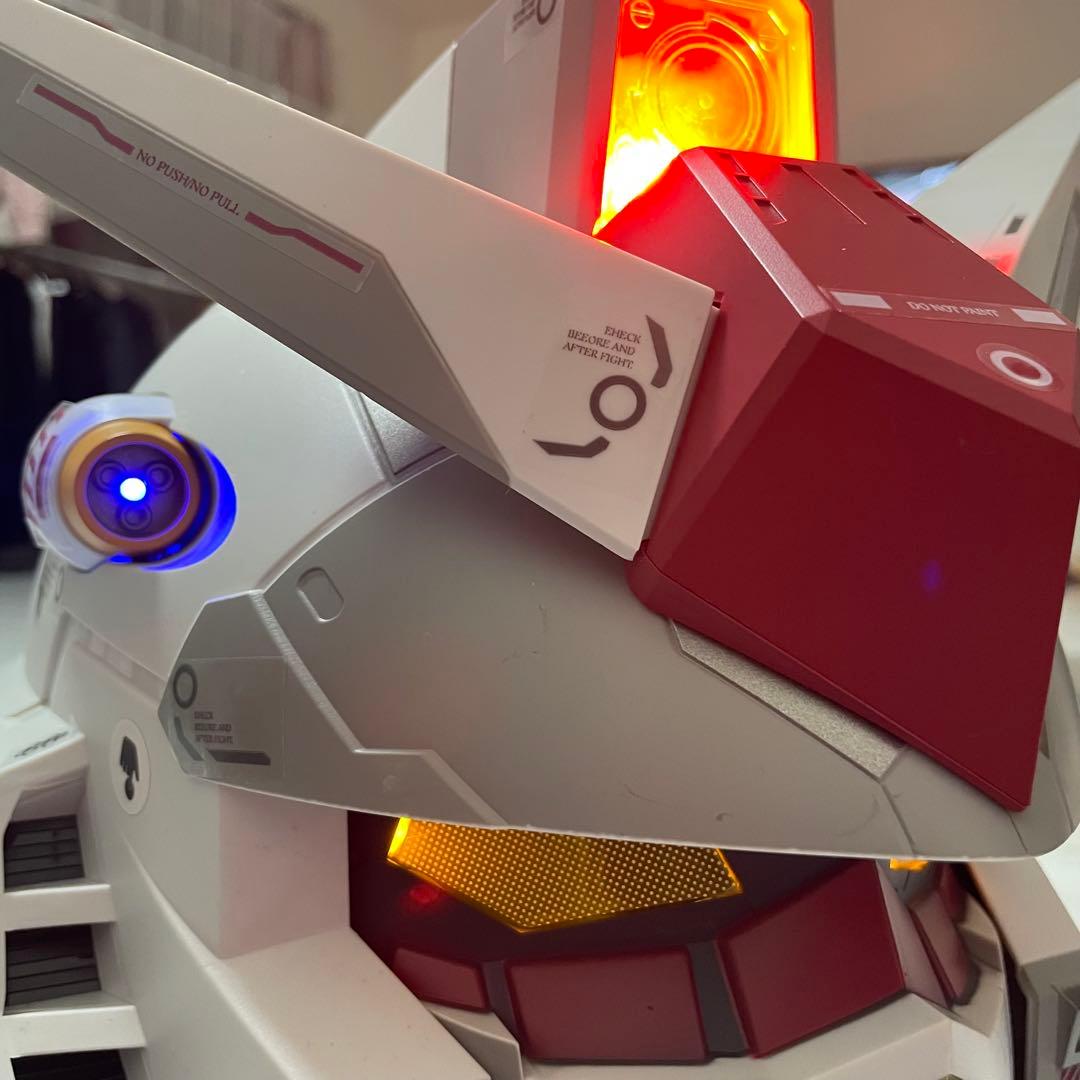 機動戦士ガンダム　ガンダム　RX-78-2　ヘルメットアクション　フィギュア