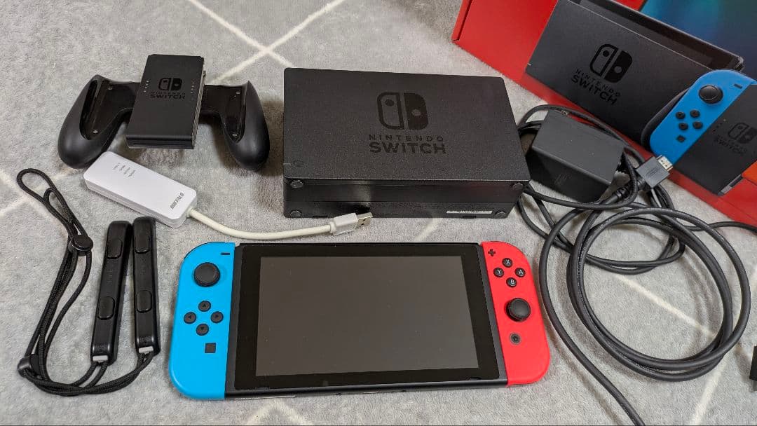 美品☆有線LAN変換アダプター付き！Nintendo Switch 本体
