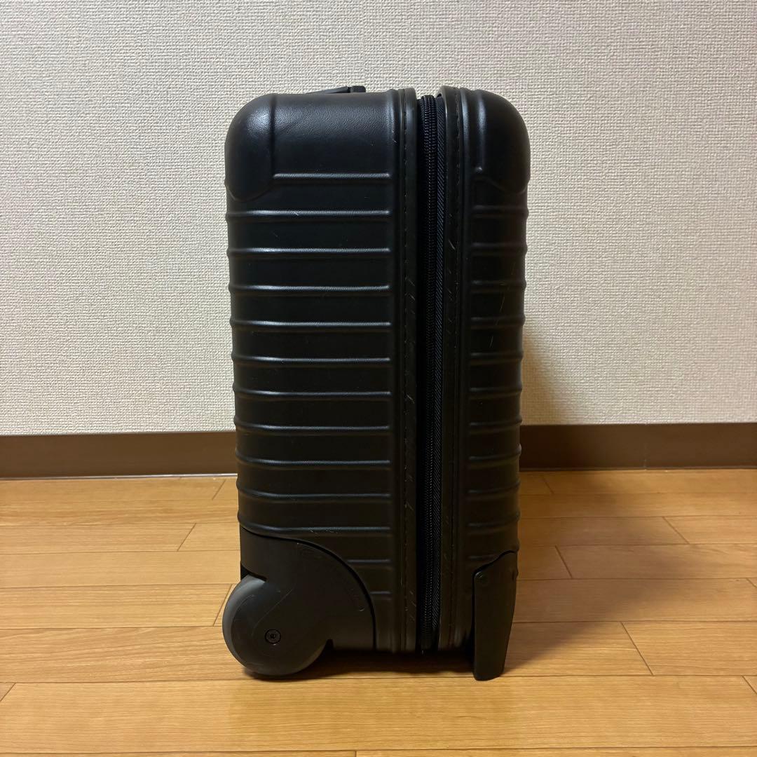 【美品】RIMOWAリモワ サルサ機内持込み23Lマットブラック2輪TSAロック