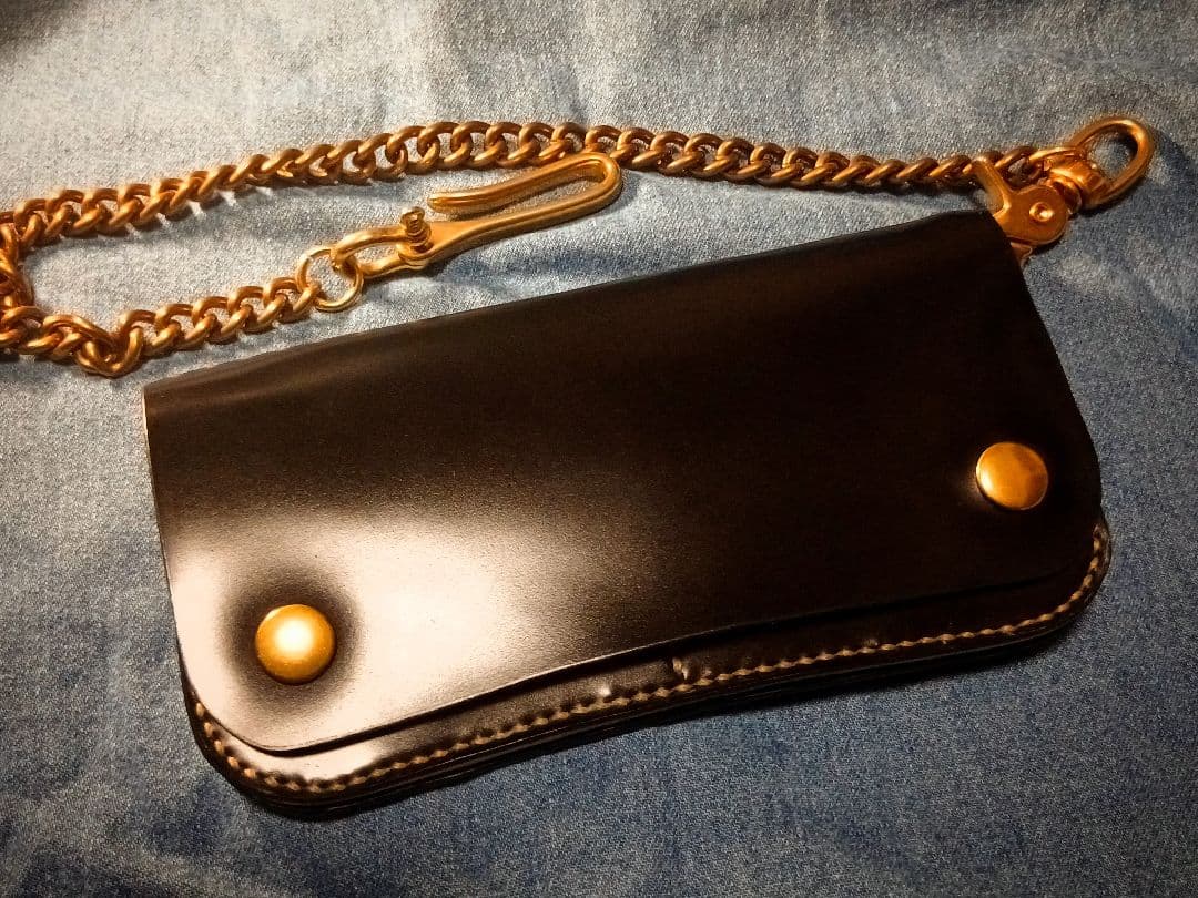 新喜皮革 オイルコードバン トラッカーウォレット ウォレットチェーン付き