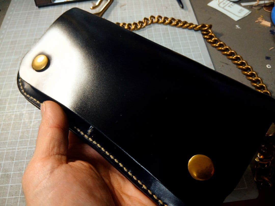 新喜皮革 オイルコードバン トラッカーウォレット ウォレットチェーン付き