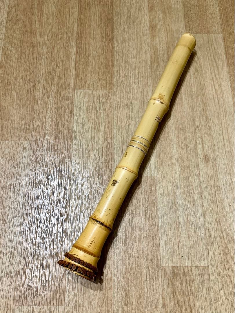 尺八　仙山銘　1尺6寸　金巻き銀三線　焼印二つ　高級管