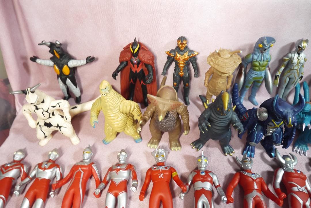 ウルトラヒーローシリーズ500　ウルトラ怪獣シリーズ500　ソフビ　101体