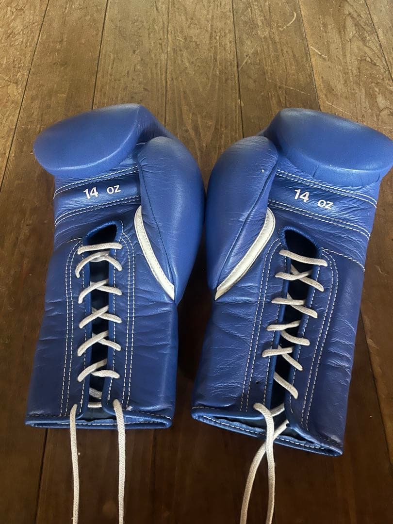 Winning ボクシンググローブ 14oz 青