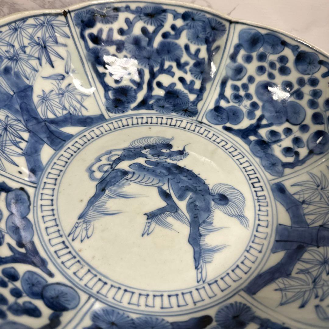 藍柿右衛門、染め付け麒麟図、大輪花深鉢。