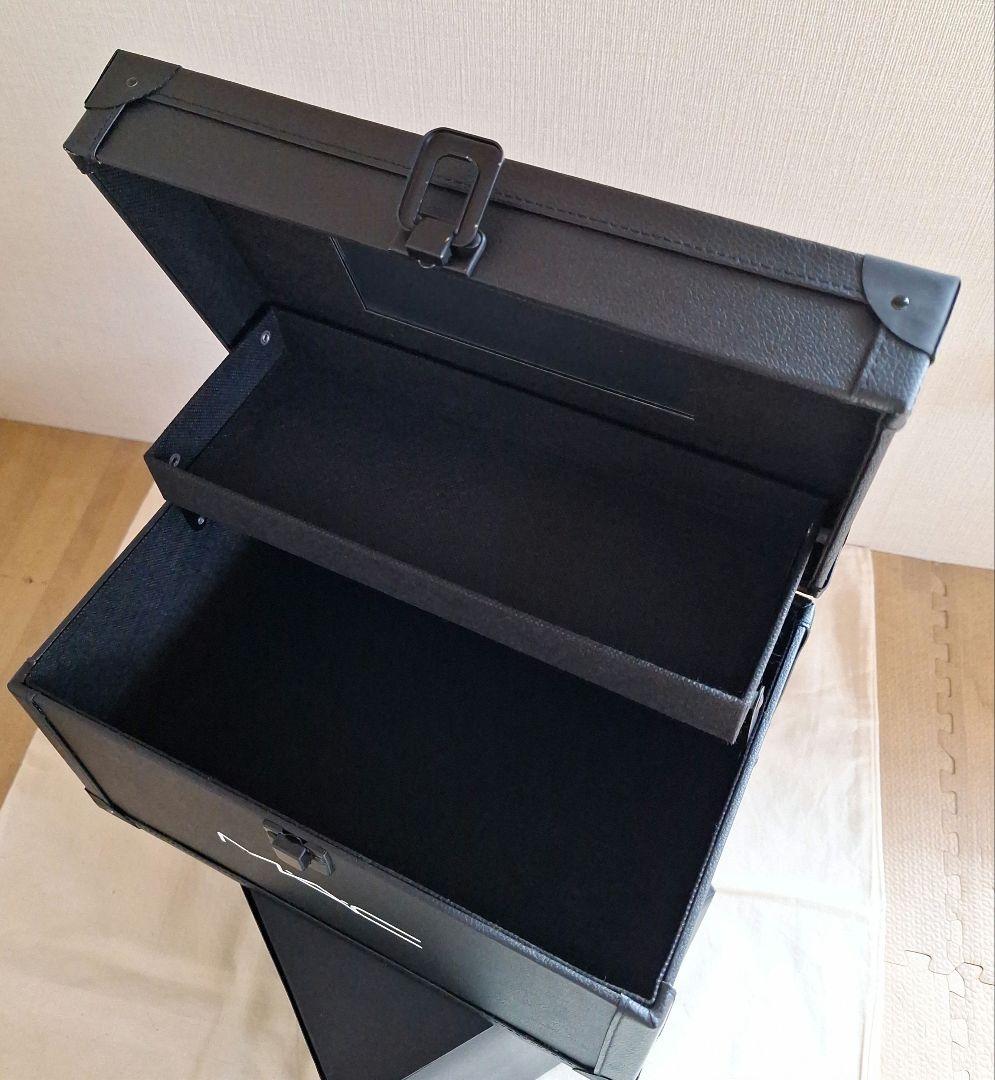 【非売品/新品】M・A・C　マックメイクアップケース・ボックス/限定ポーチ付き