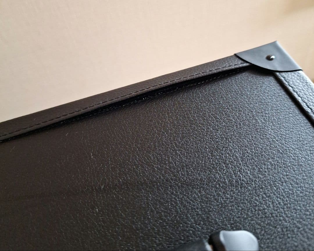 【非売品/新品】M・A・C　マックメイクアップケース・ボックス/限定ポーチ付き