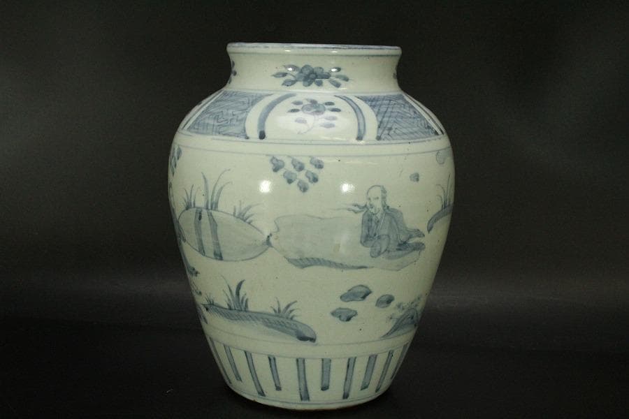 中国美術 青花 染付 人物紋 壷 高23.5cm(LC642)