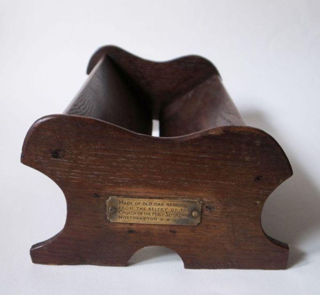 【聖墳墓教会の鐘楼から生まれたブックトラフ】イギリス アンティーク 本棚 本立て