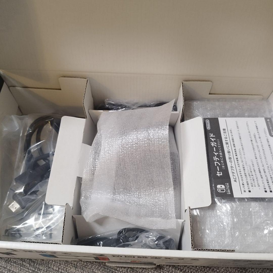 【送料無料】Nintendo Switch 本体 青/赤 SDカード付き