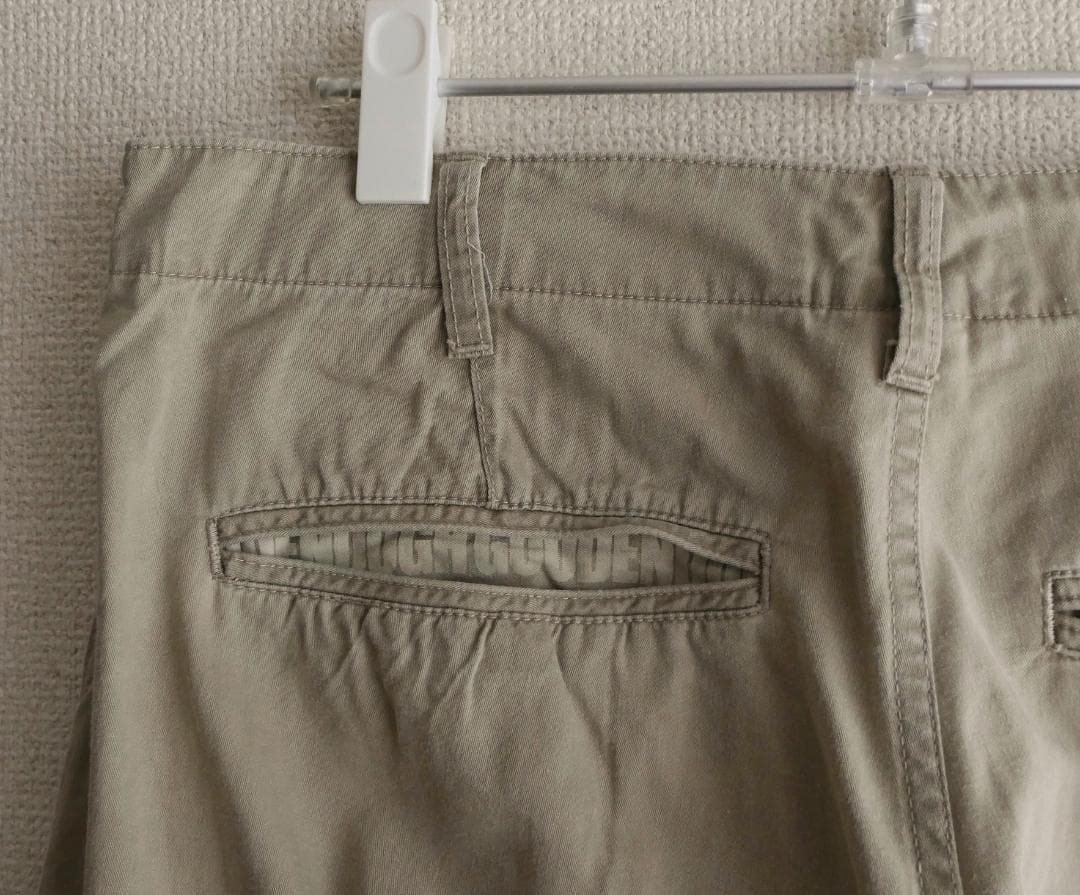 GOODENOUGH グッドイナフ　チノパン