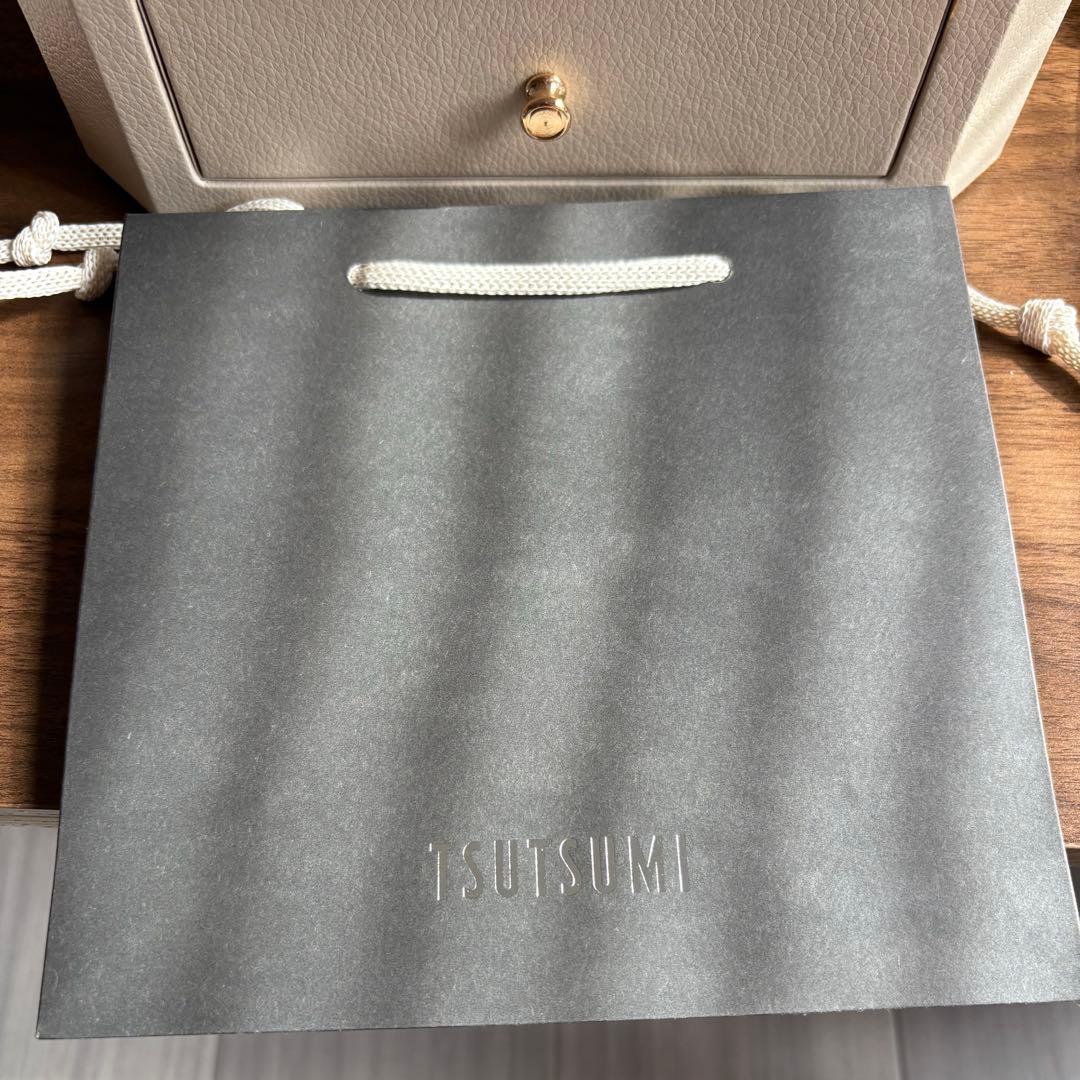 【美品】TSUTSUMI 10金 YG 蝶モチーフ ピアス