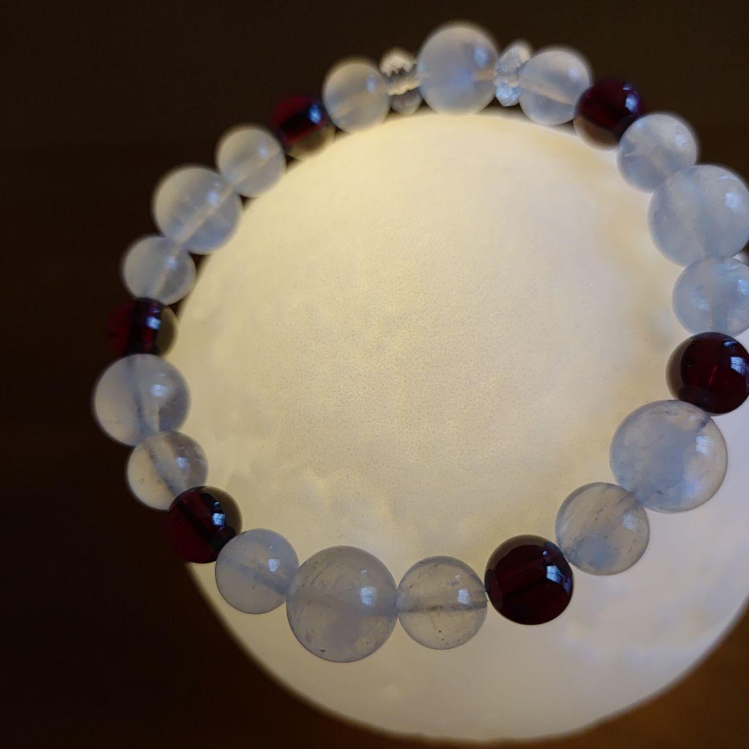 ブルームーンストーンとロードライドガーネットのブレスレット