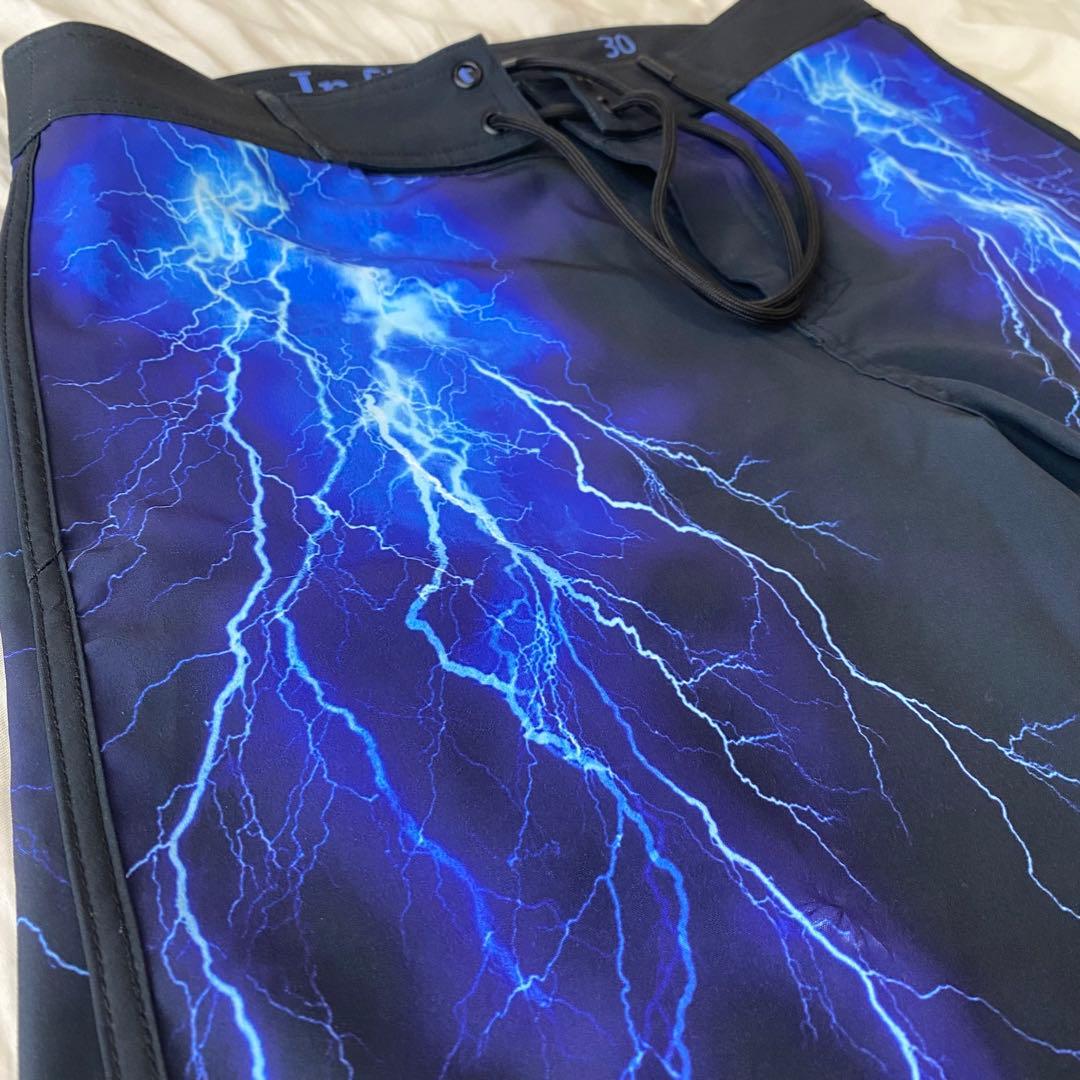 値下げ中【美品】インフィニティ ステージショーツ サーフパンツ 30サイズ