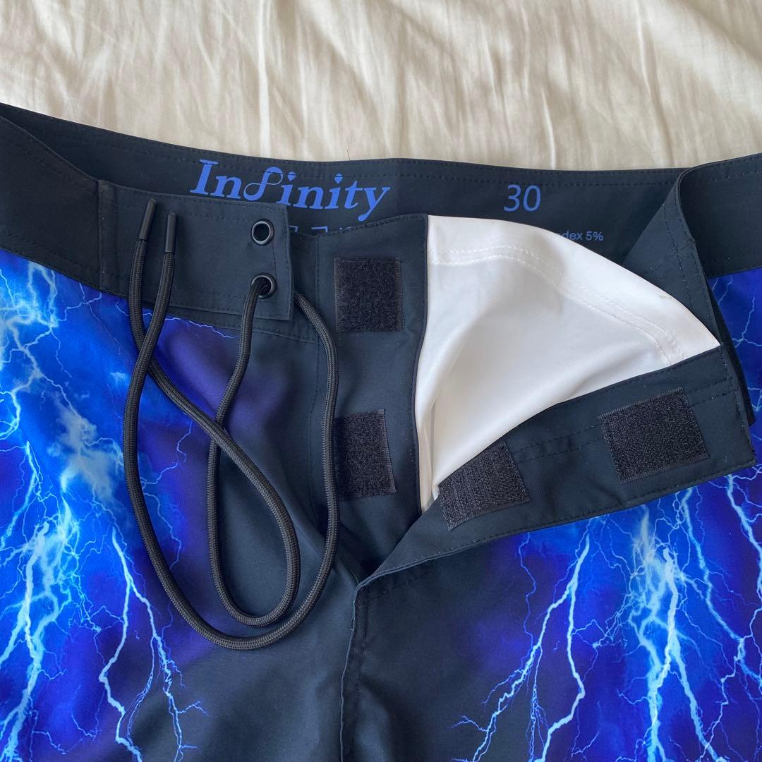 値下げ中【美品】インフィニティ ステージショーツ サーフパンツ 30サイズ