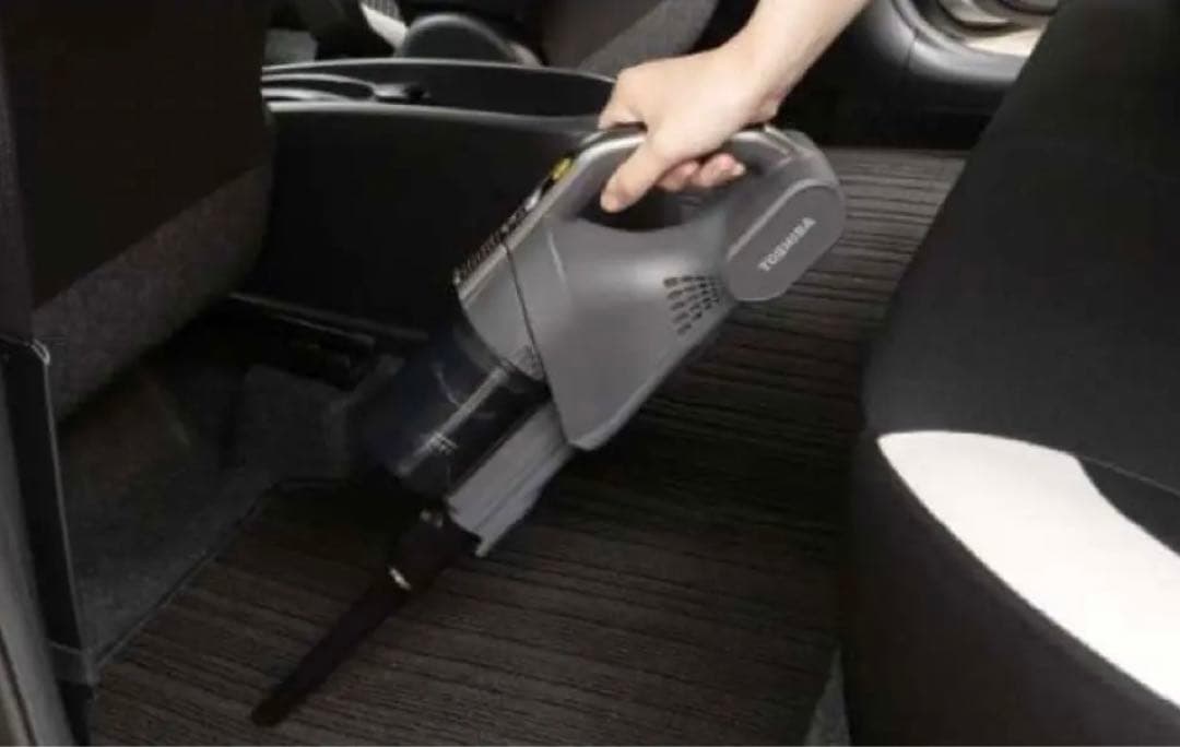 ほぼ新品⭐️女性とシニアにも軽い⭐️TOSHIBAハンディークリーナー