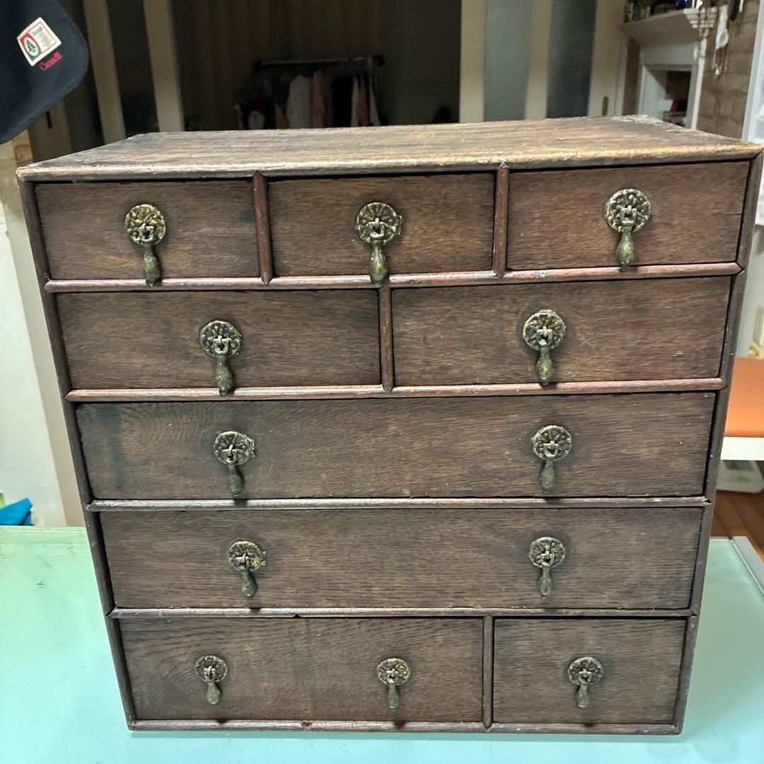 アメリカから木製引き出し式タンス 9個の引き出し付き