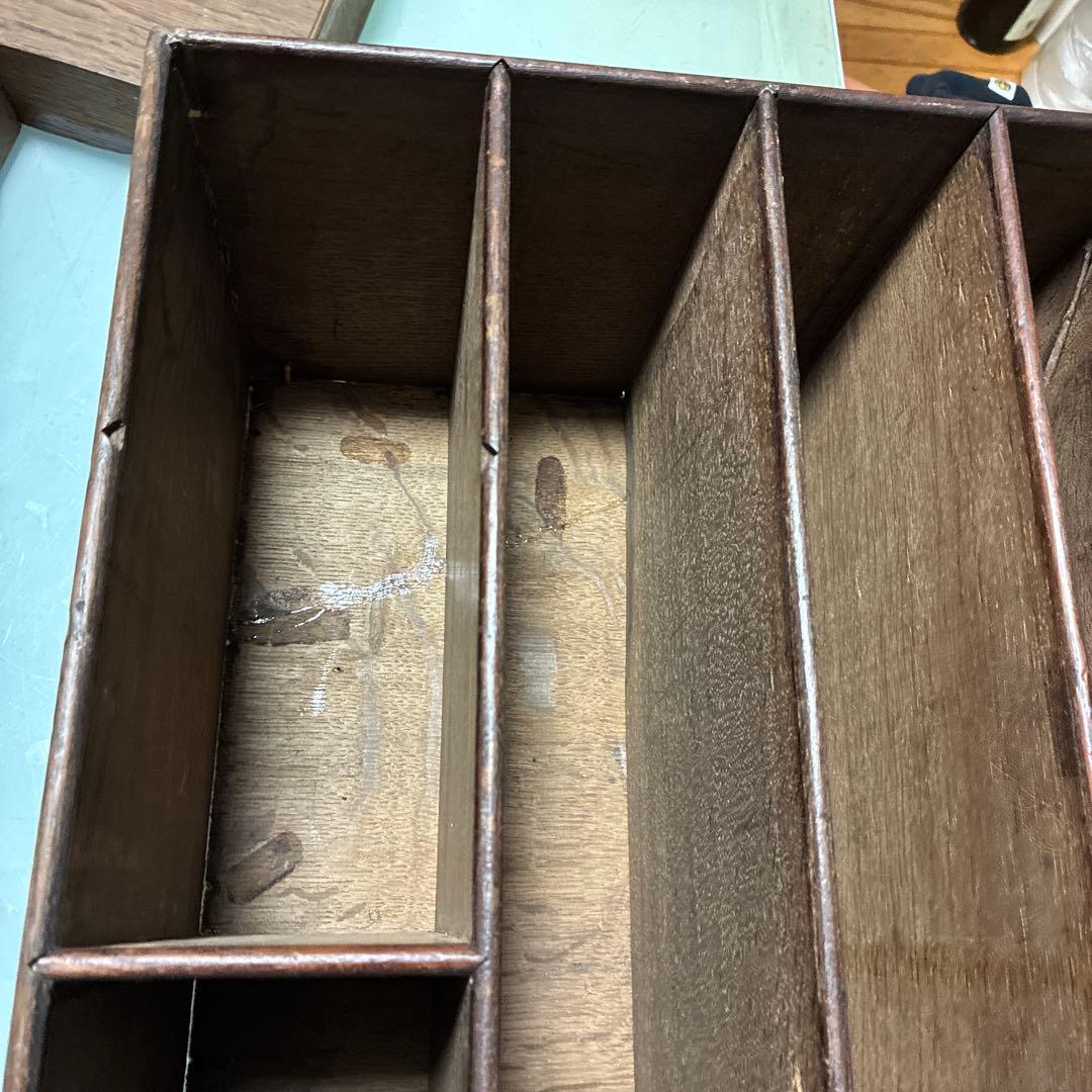 アメリカから木製引き出し式タンス 9個の引き出し付き