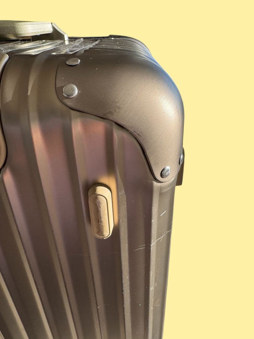 RIMOWA リモワ トパーズプレミアム アルミスーツケース 105L ゴールド