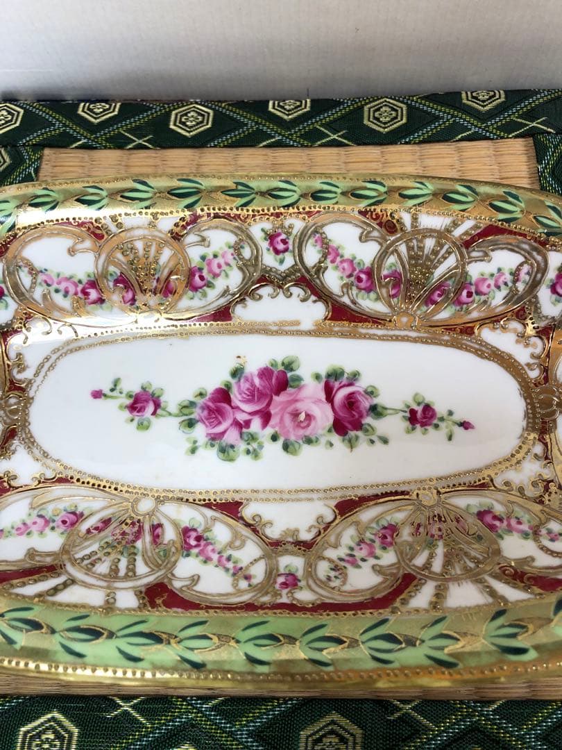 セール‼️値下げ中断捨離逸品‼️オールドノリタケ ゴージャス　金彩薔薇装飾ボウル