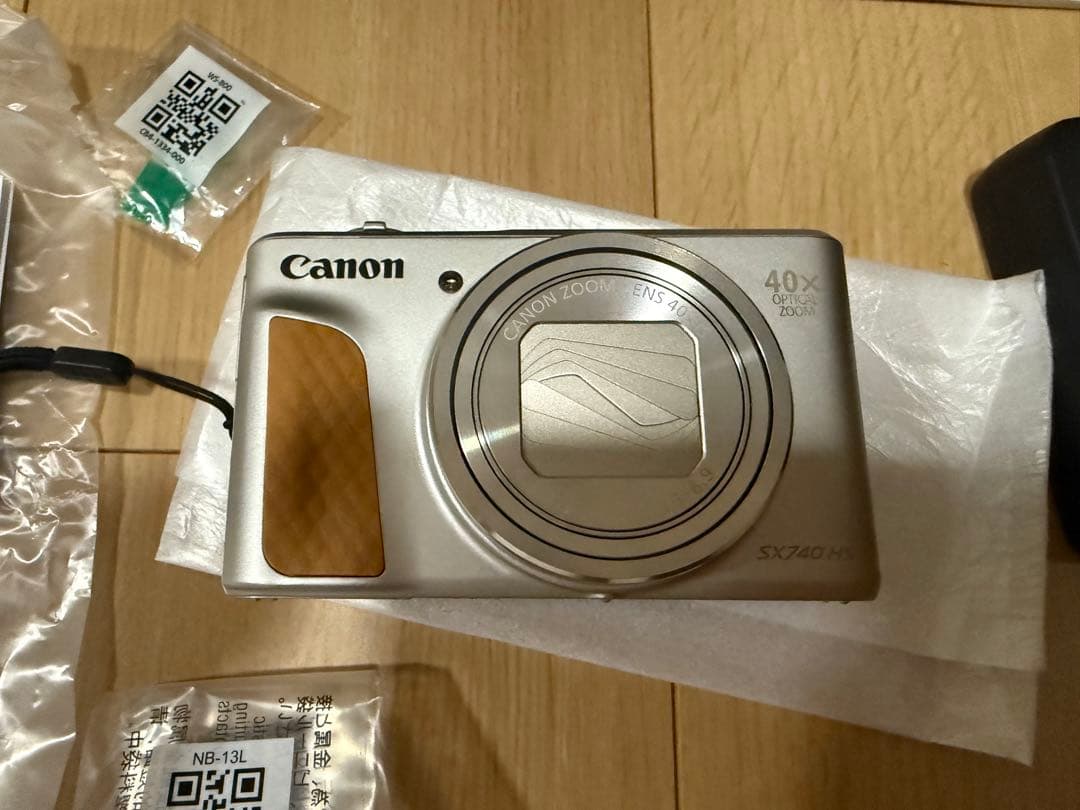 Canon コンパクトデジタルカメラPowerShotSX740 HS シルバー