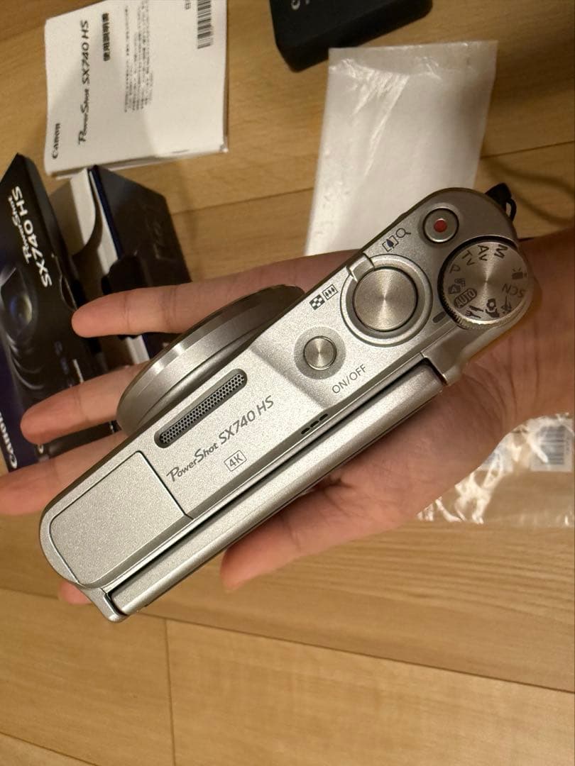 Canon コンパクトデジタルカメラPowerShotSX740 HS シルバー