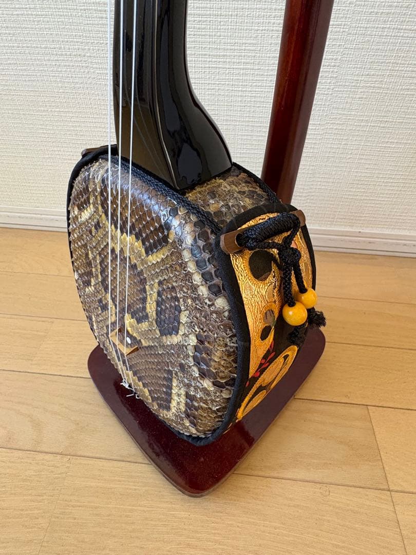 値下げしました沖縄三線 本張り一枚皮 ゆし実