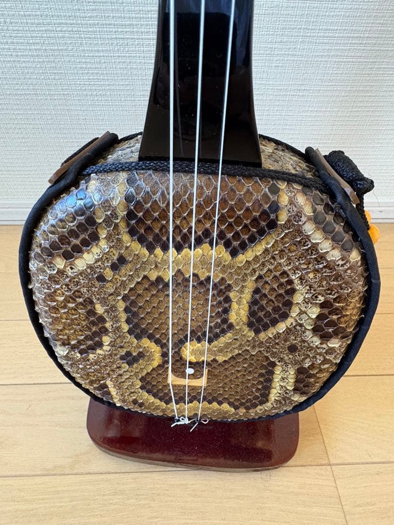 値下げしました沖縄三線 本張り一枚皮 ゆし実