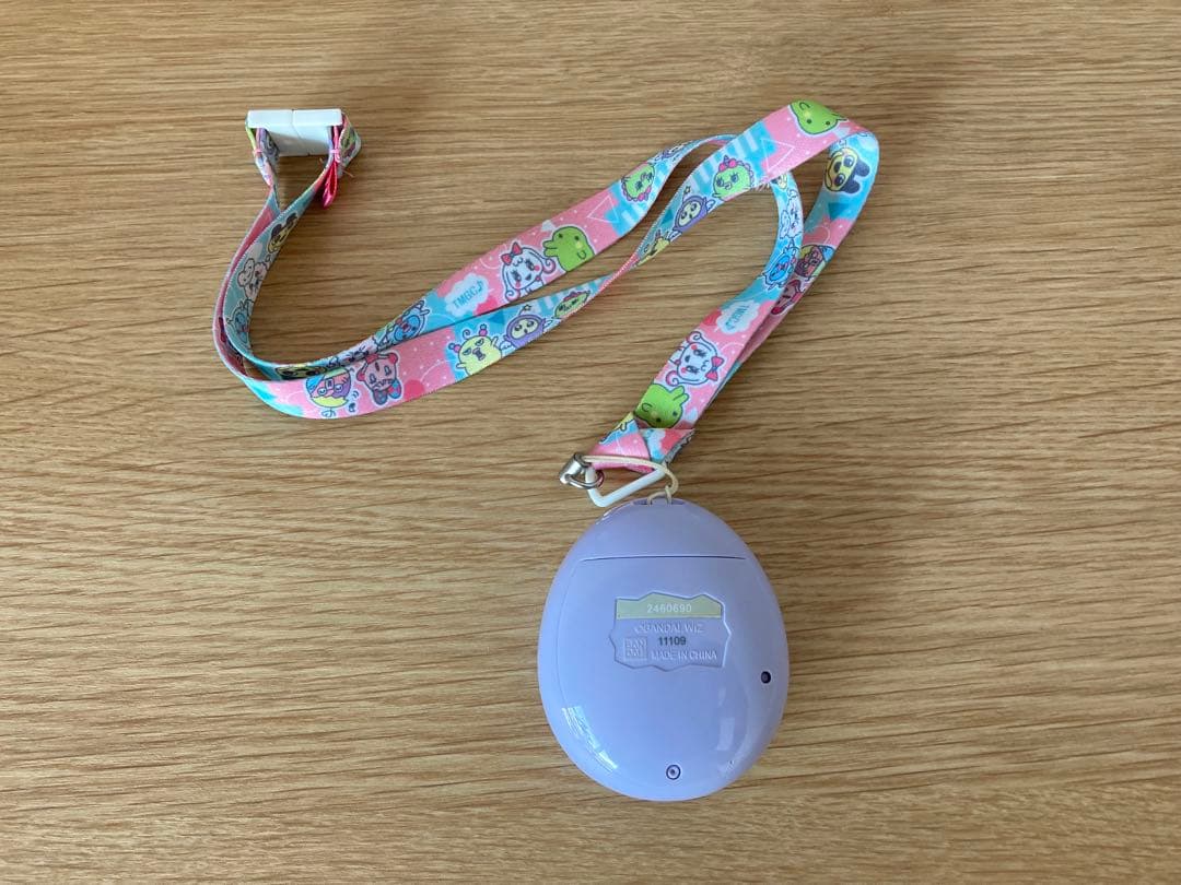 林*）様 美品　バンダイ　BANDAI たまごっちみーつ　パステルみーつ　ストラ