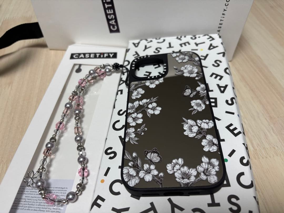 CASETiFY 花柄 iPhone15 ケース ストラップ付き