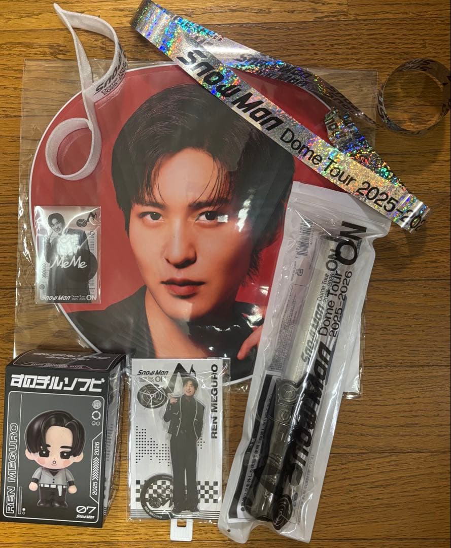 Man ONグッズ 目黒蓮　ペンライト　うちわ