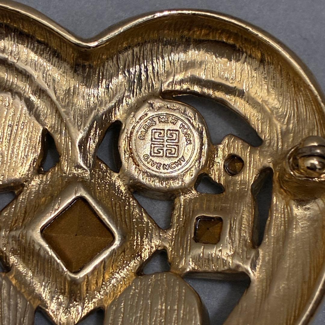 GIVENCHYジバンシー　ヴィンテージ　ハートブローチ＆イアリングセット