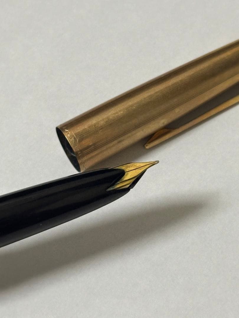 ☀*️様 モンブラン 万年筆 ブラック×ゴールド 現状品