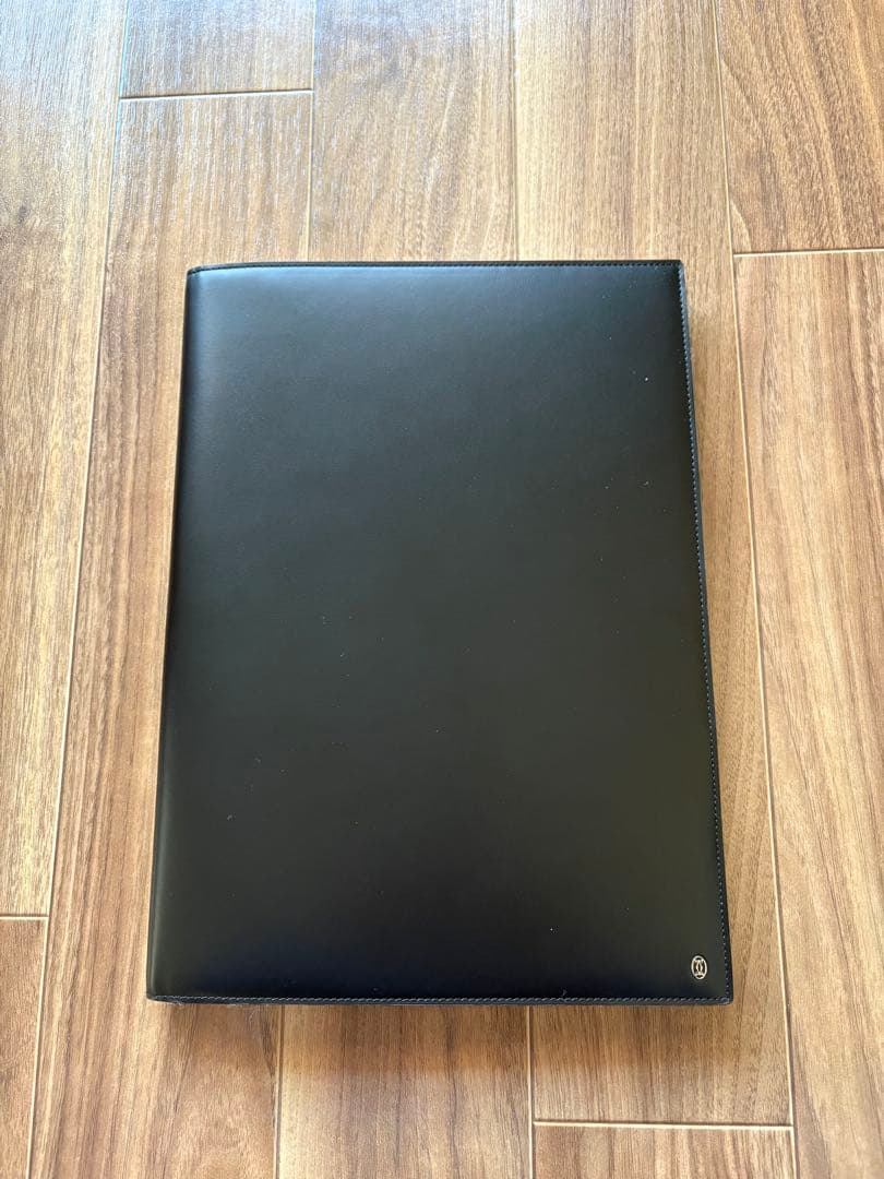 Cartier レザーカバー付きメモ台紙　黒