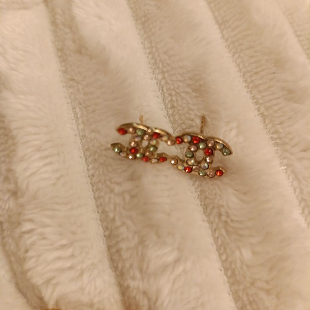 C*e様 シャネル　ピアス　マルチカラーストーン　CHANEL