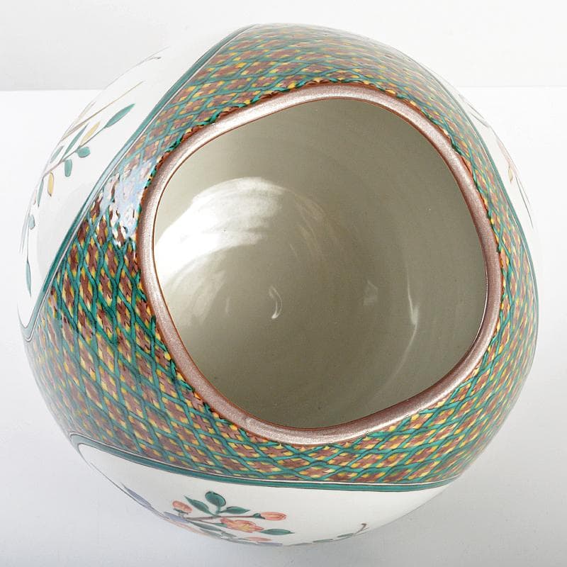 九谷焼　三代三ツ井為吉作　色絵草花文　飾壷　共布共箱　V　R6833B