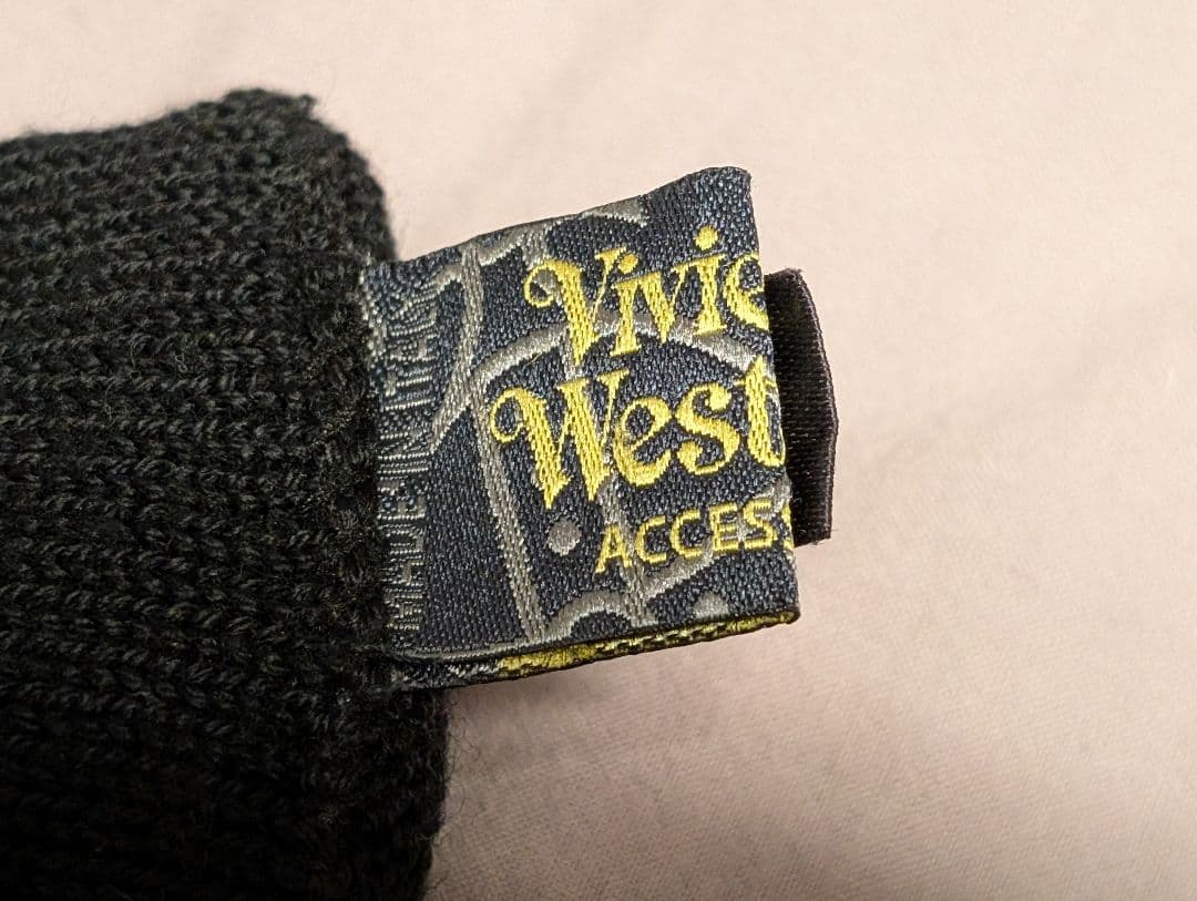【ゆゆ】Vivienne Westwood ニットグローブ ブラック