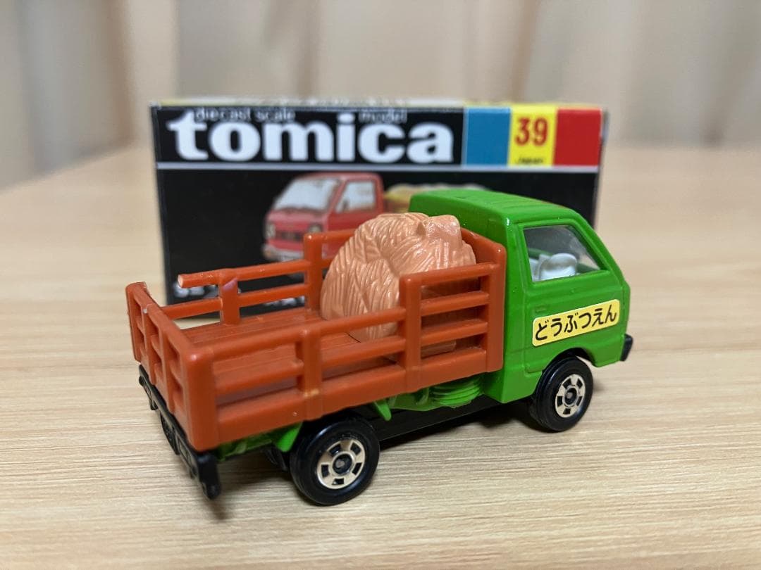 トミカ　スズキ　キャリイ　プレイセットどうぶつえん同梱品　柵破損