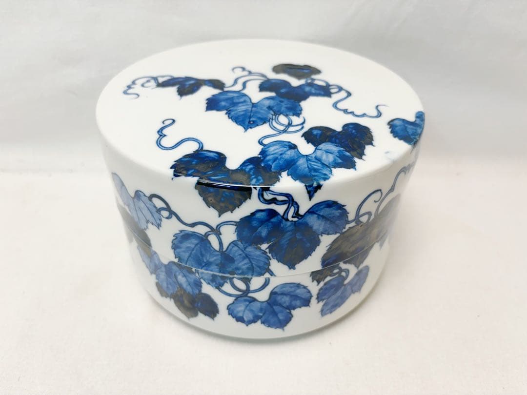 ほぼ未使用 茶道具 春甫造 染付 ぶどう絵 合子 喰籠 茶器 底印 共箱