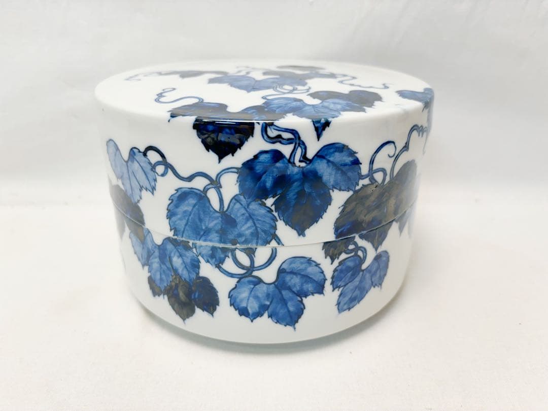 ほぼ未使用 茶道具 春甫造 染付 ぶどう絵 合子 喰籠 茶器 底印 共箱