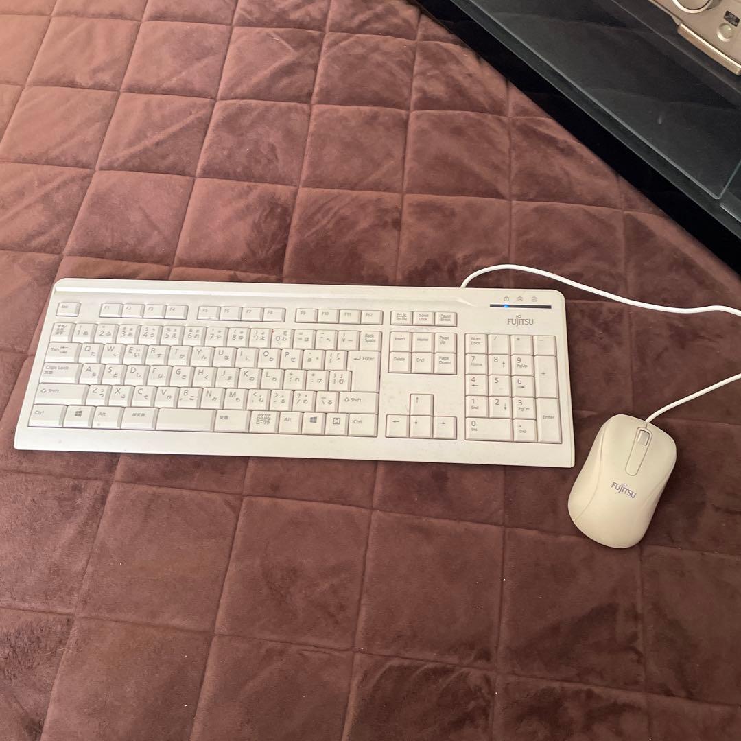 Fujitsu ESPRIMO デスクトップPC