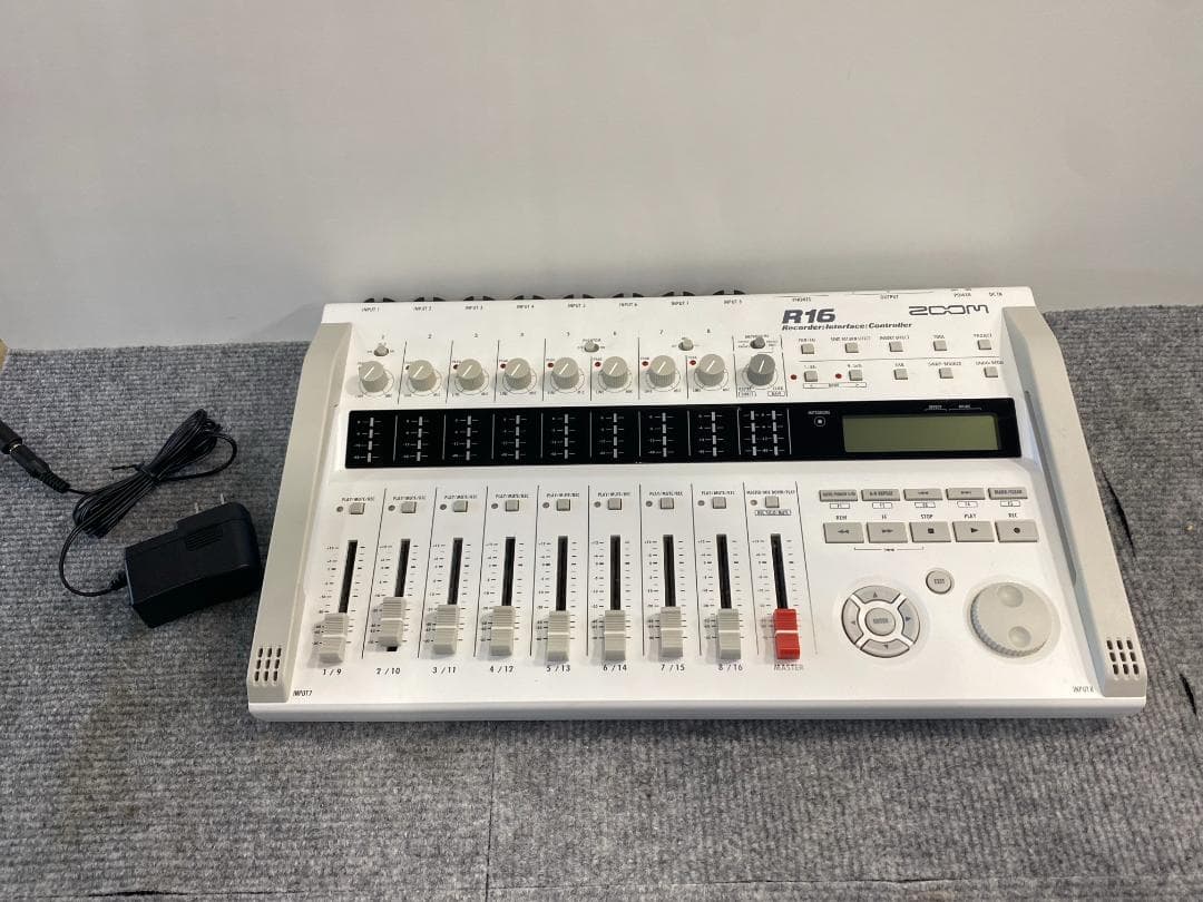 ZOOM R16 MTR マルチトラックレコーダー